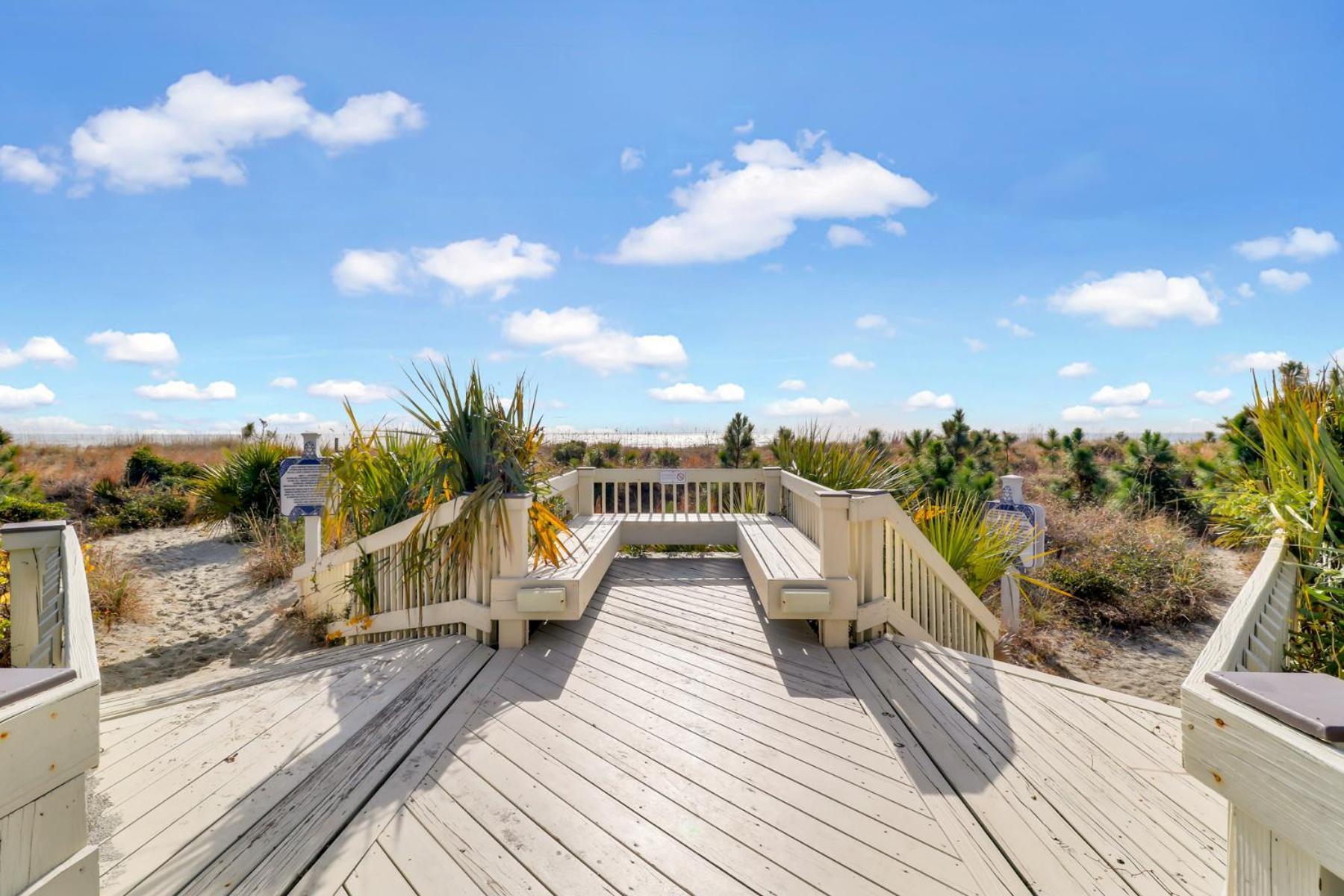 The Breakers #220 Beach Condo, Beautiful Ocean View At Coligny Beach, 4 N Forest Beach Drive Hilton Head, Walk To All Shops Restaurants, Renovated Jan 2024, Vacation Rental Hhi Llc Hilton Head Island Exterior foto