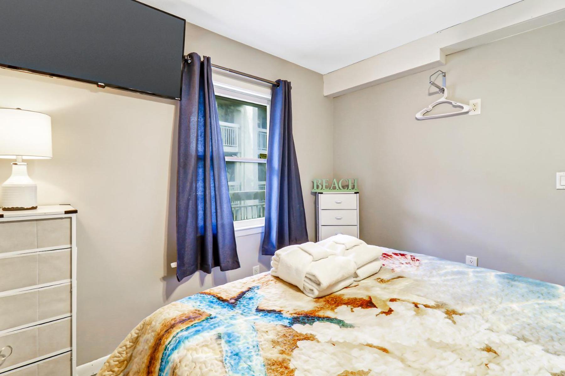 The Breakers #220 Beach Condo, Beautiful Ocean View At Coligny Beach, 4 N Forest Beach Drive Hilton Head, Walk To All Shops Restaurants, Renovated Jan 2024, Vacation Rental Hhi Llc Hilton Head Island Exterior foto