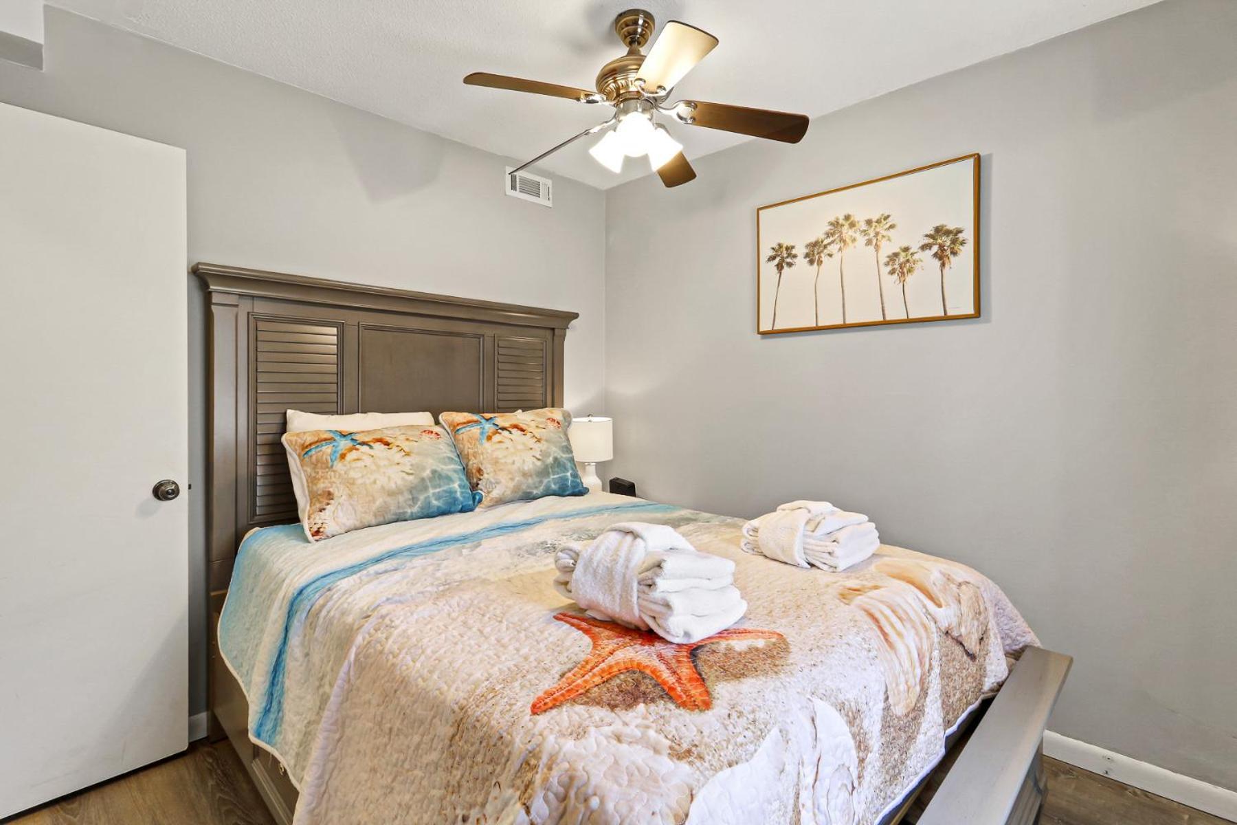 The Breakers #220 Beach Condo, Beautiful Ocean View At Coligny Beach, 4 N Forest Beach Drive Hilton Head, Walk To All Shops Restaurants, Renovated Jan 2024, Vacation Rental Hhi Llc Hilton Head Island Exterior foto